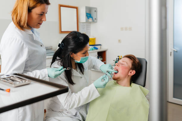 Best Urgent Tooth Repair  in Beecher, MI
